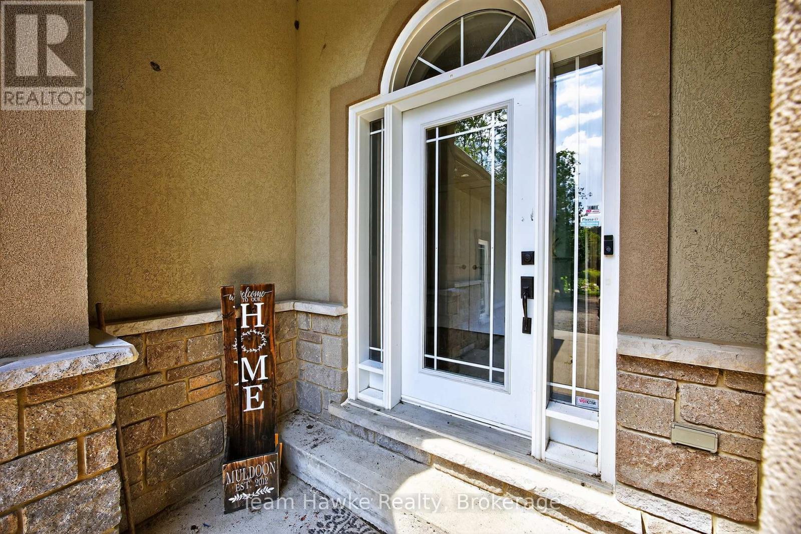 103 Spruce Street, Tiny, Ontario  L0L 1P0 - Photo 6 - S12356837