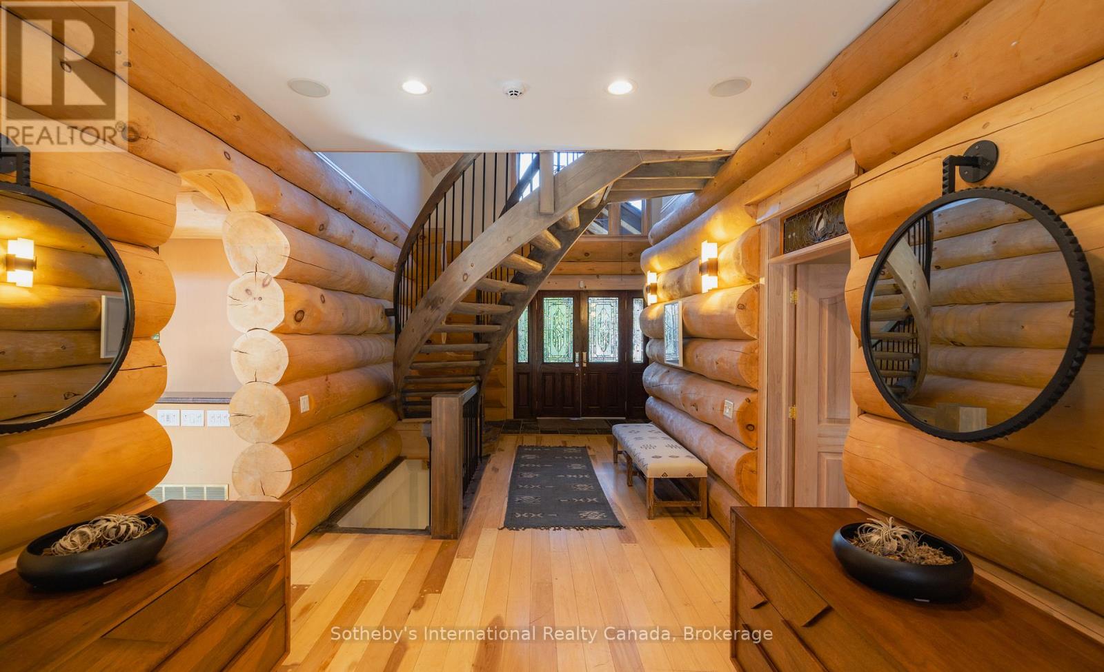 144 Craigleith Road, Blue Mountains, Ontario  L9Y 0S3 - Photo 3 - X12356774