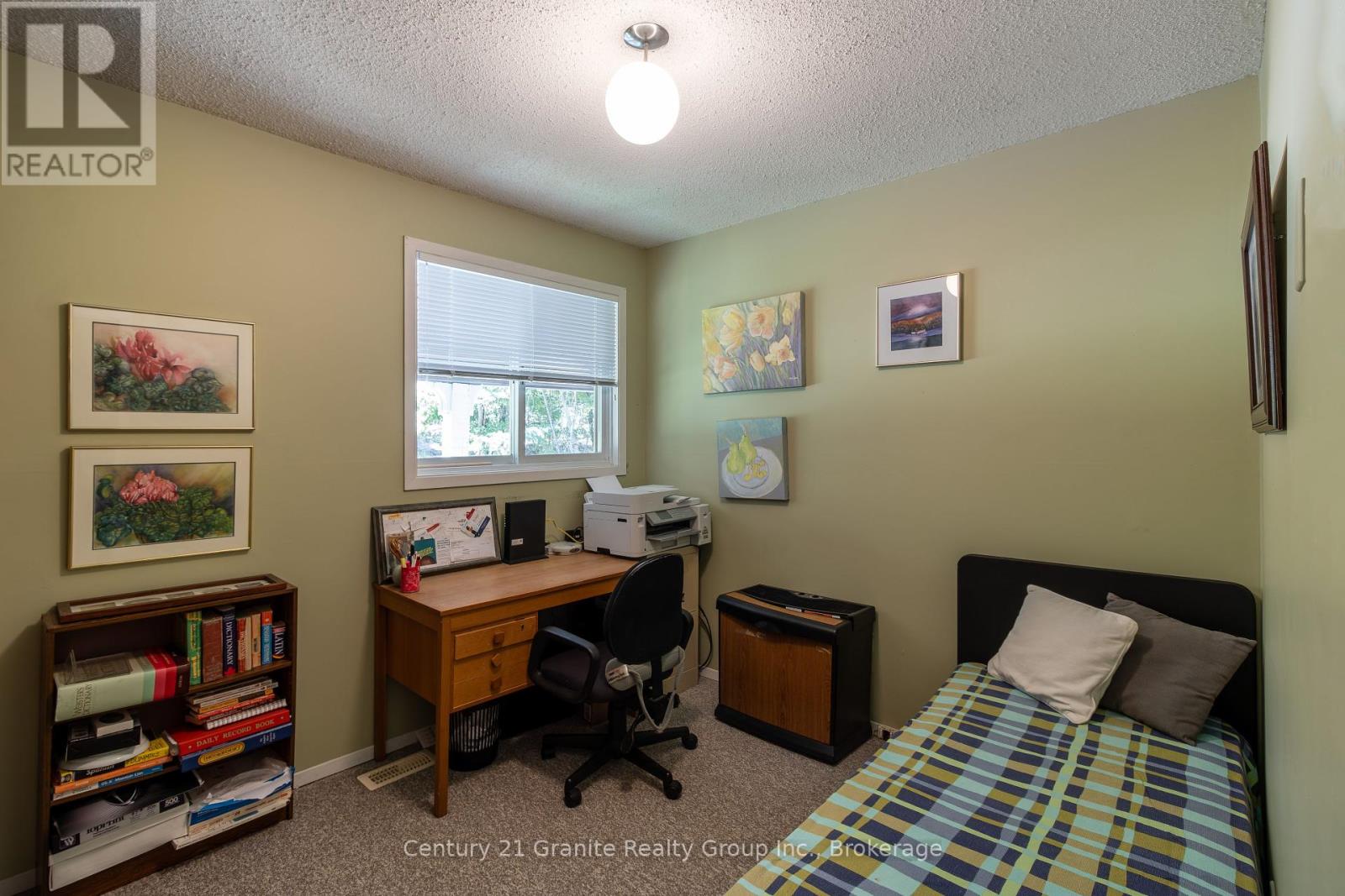 179 Riverside Drive, Dysart Et Al, Ontario  K0M 1S0 - Photo 30 - X12356817