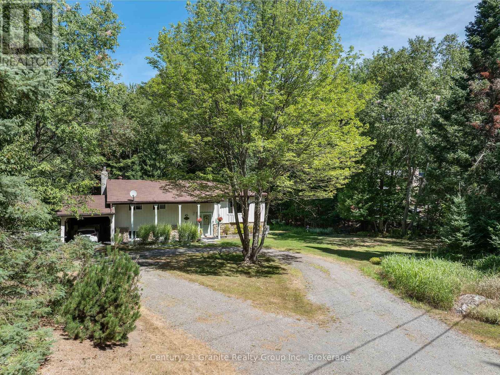 179 Riverside Drive, Dysart Et Al, Ontario  K0M 1S0 - Photo 34 - X12356817