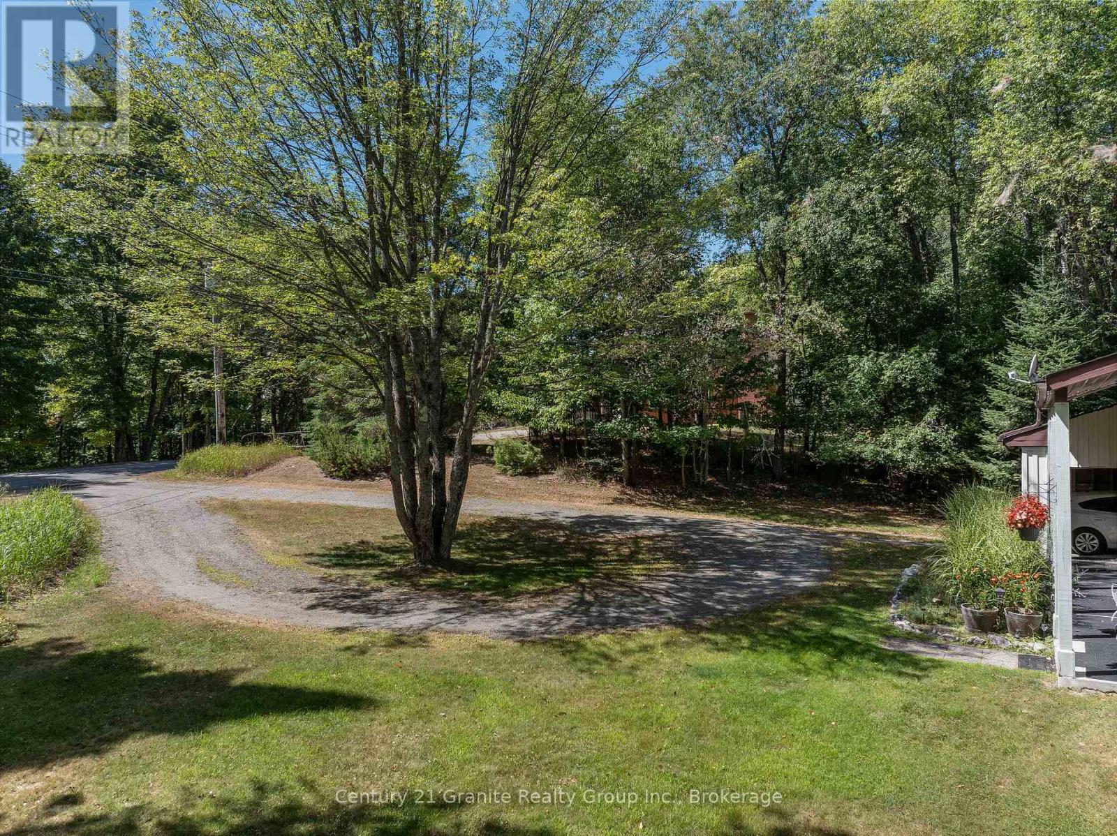 179 Riverside Drive, Dysart Et Al, Ontario  K0M 1S0 - Photo 41 - X12356817