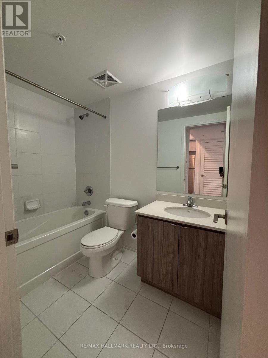 208 - 408 Browns Line, Toronto (Alderwood), Ontario  M8W 0C3 - Photo 7 - W12356724