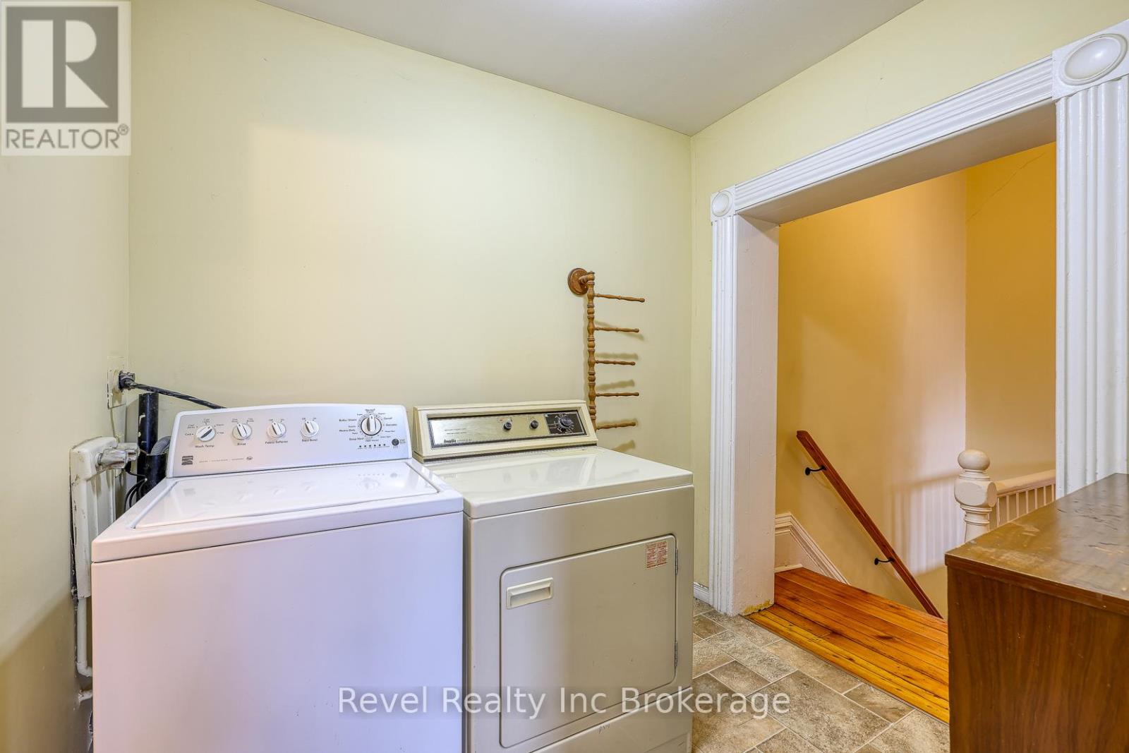 453 Drew Street, Woodstock (Woodstock - North), Ontario  N4S 4V4 - Photo 32 - X12356823