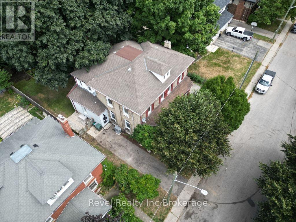 453 Drew Street, Woodstock (Woodstock - North), Ontario  N4S 4V4 - Photo 5 - X12356823