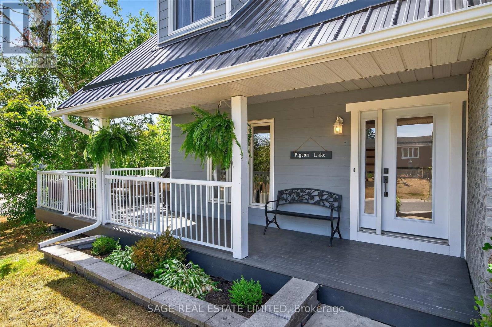 19 Cedartree Lane, Kawartha Lakes, Ontario  K0M 1A0 - Photo 2 - X12356688