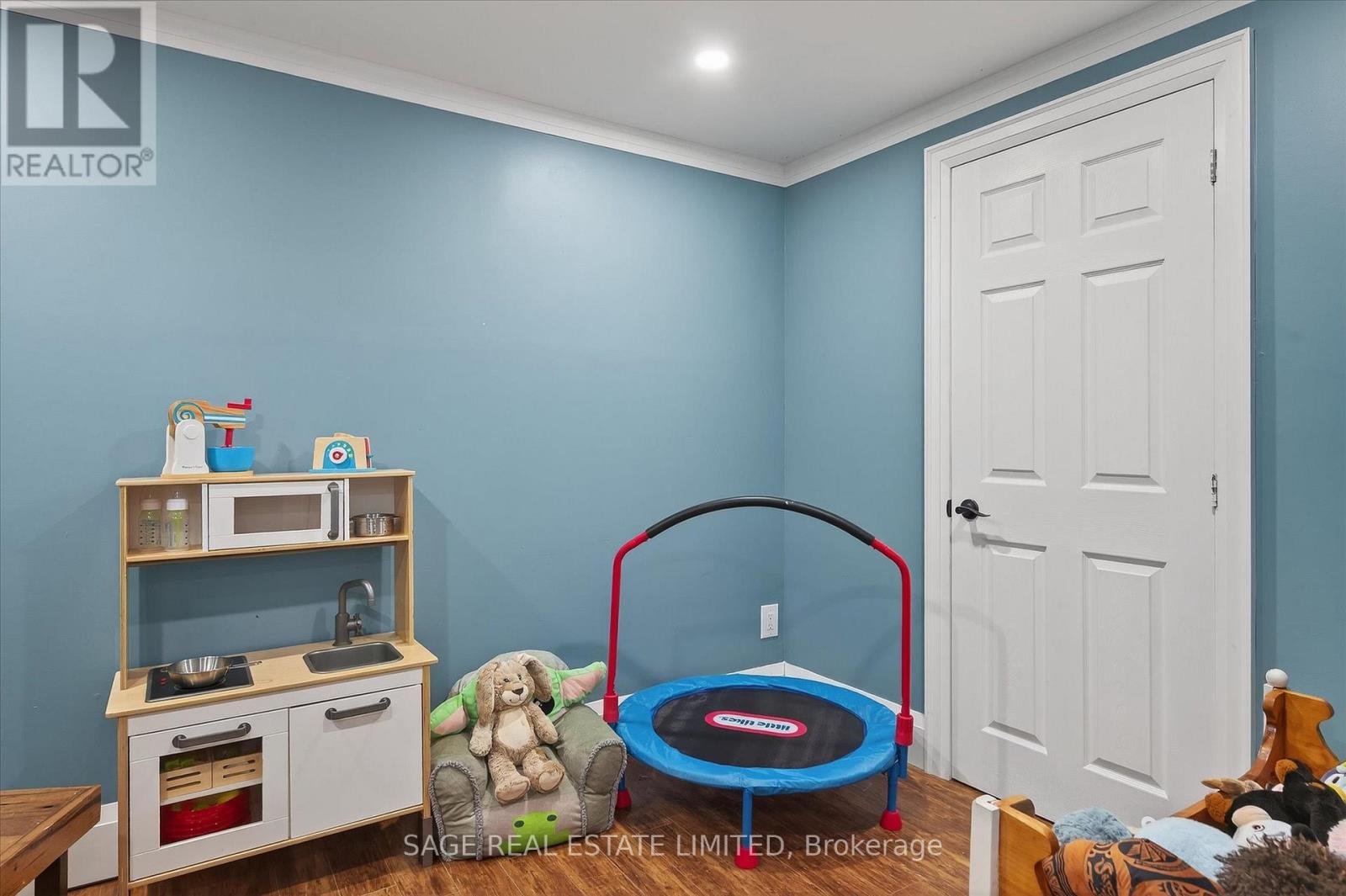 19 Cedartree Lane, Kawartha Lakes, Ontario  K0M 1A0 - Photo 35 - X12356688
