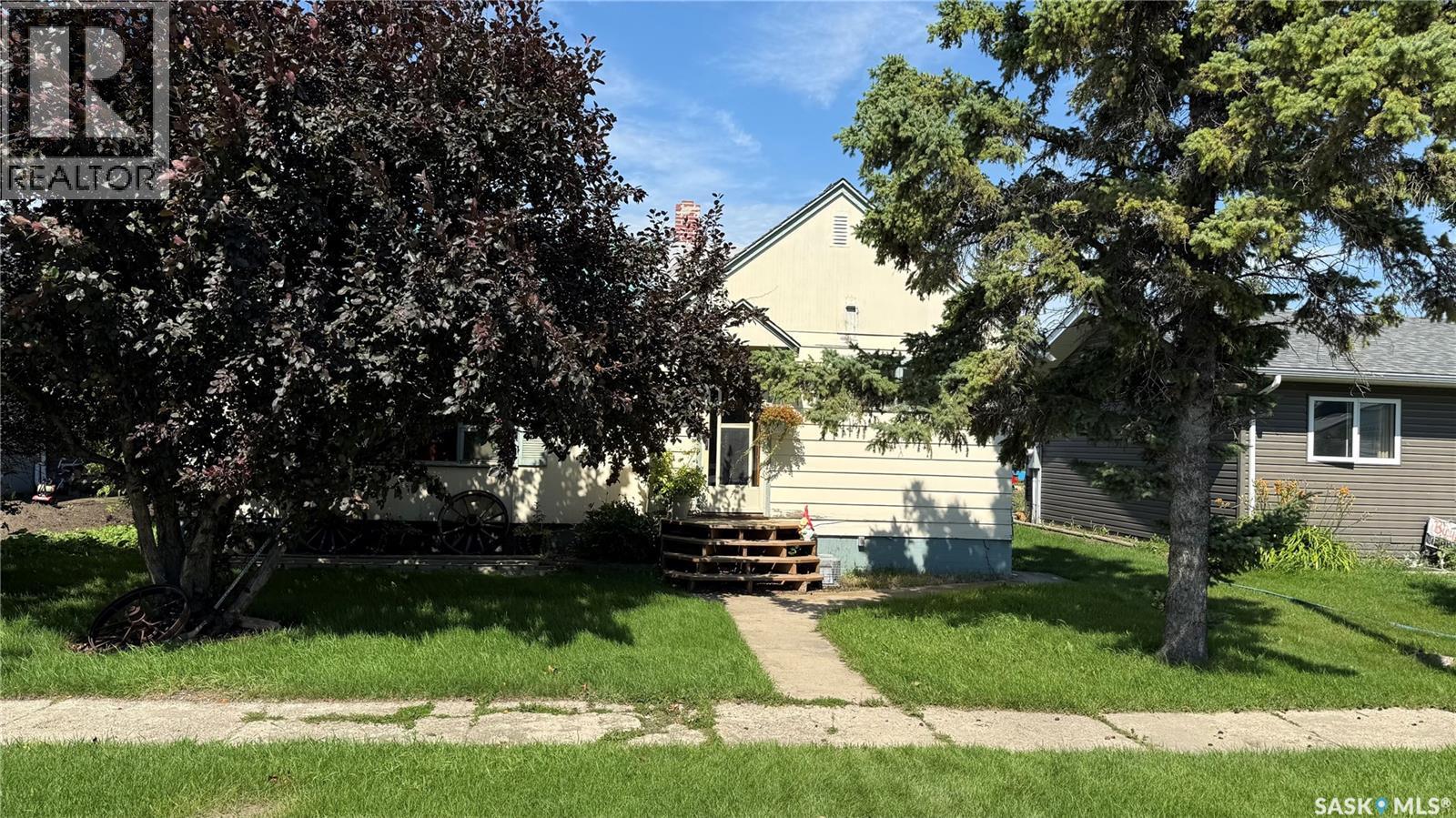 327 Bellamy AVENUE, Birch Hills, Saskatchewan