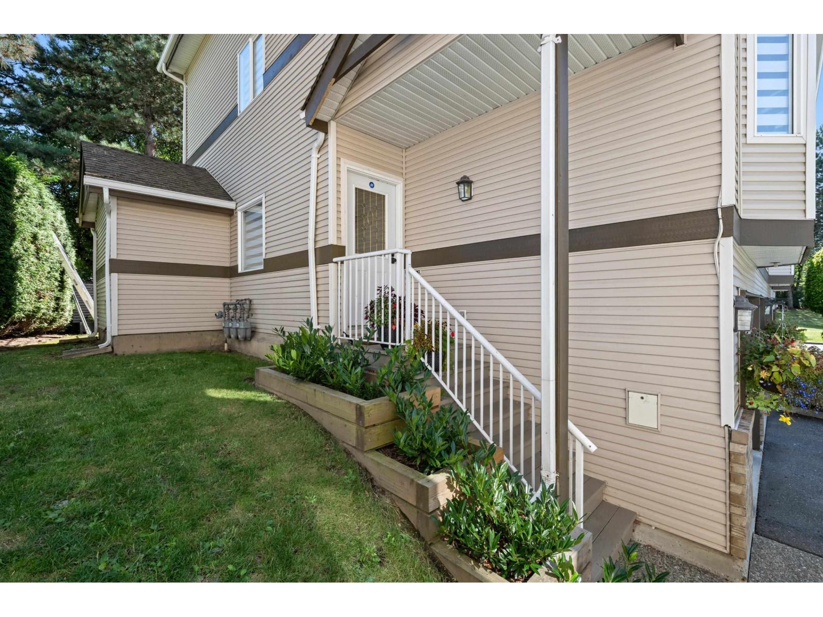 20 20750 Telegraph Trail, Langley, British Columbia  V1M 2W1 - Photo 3 - R3038563