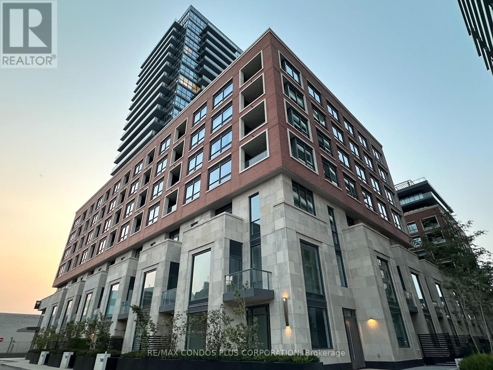 430 - 33 FREDERICK TODD WAY, Toronto, Ontario