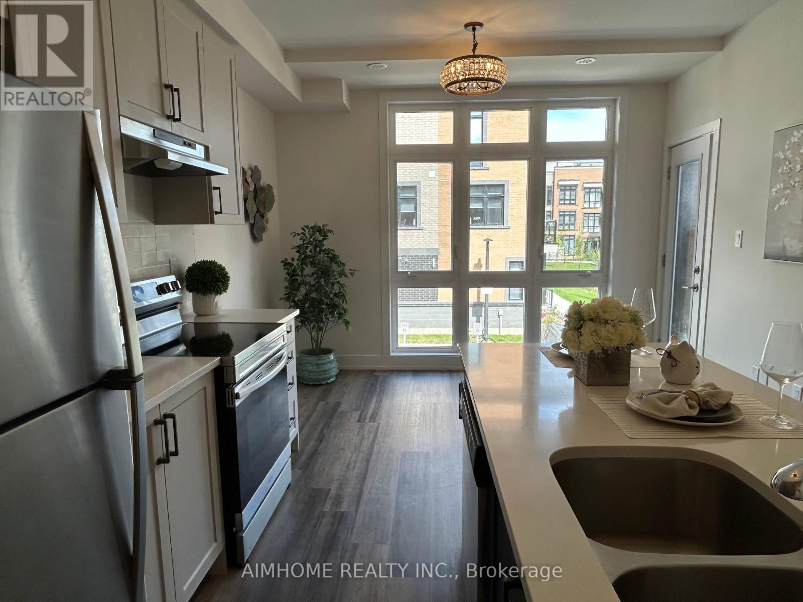 2 - 7 Phelps Lane, Richmond Hill, Ontario  L4E 1J4 - Photo 17 - N12356808