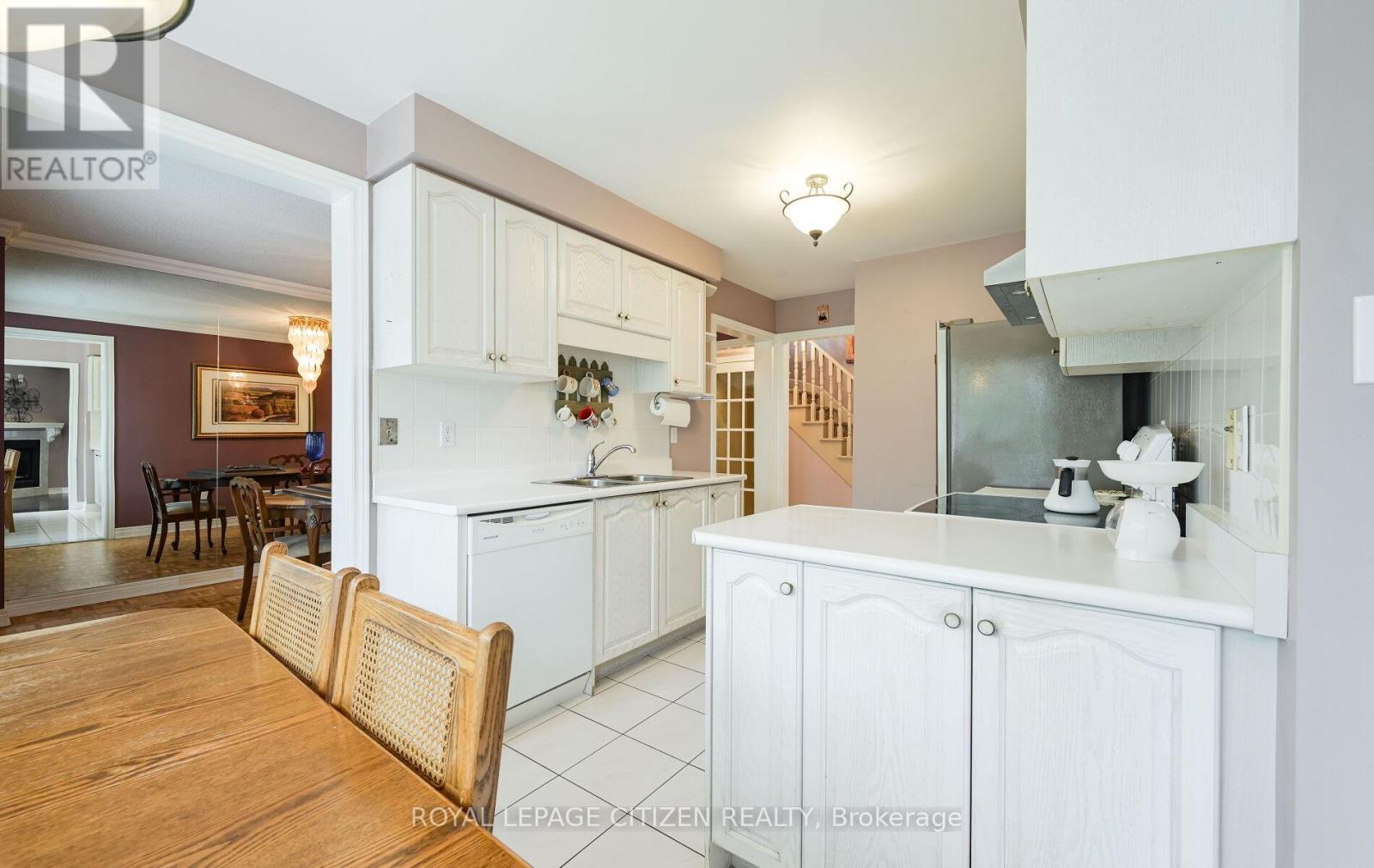 25 Grampian Avenue, Vaughan, Ontario  L6A 2A3 - Photo 15 - N12356836