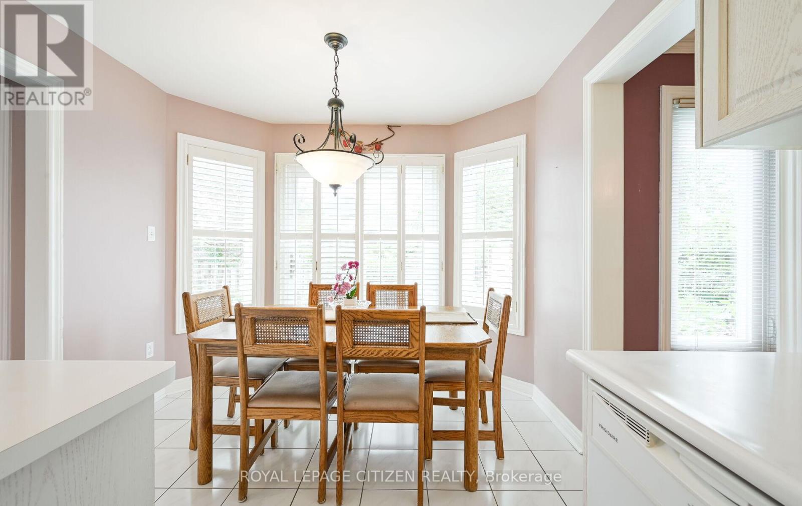 25 Grampian Avenue, Vaughan, Ontario  L6A 2A3 - Photo 18 - N12356836