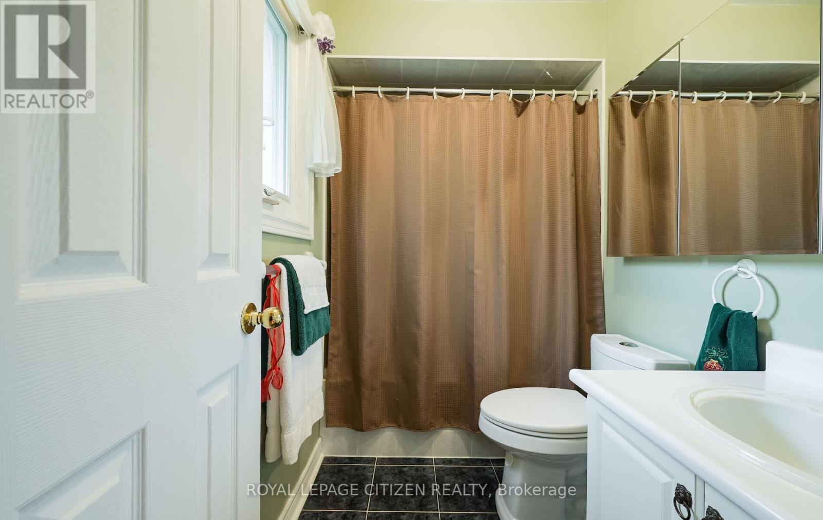 25 Grampian Avenue, Vaughan, Ontario  L6A 2A3 - Photo 32 - N12356836