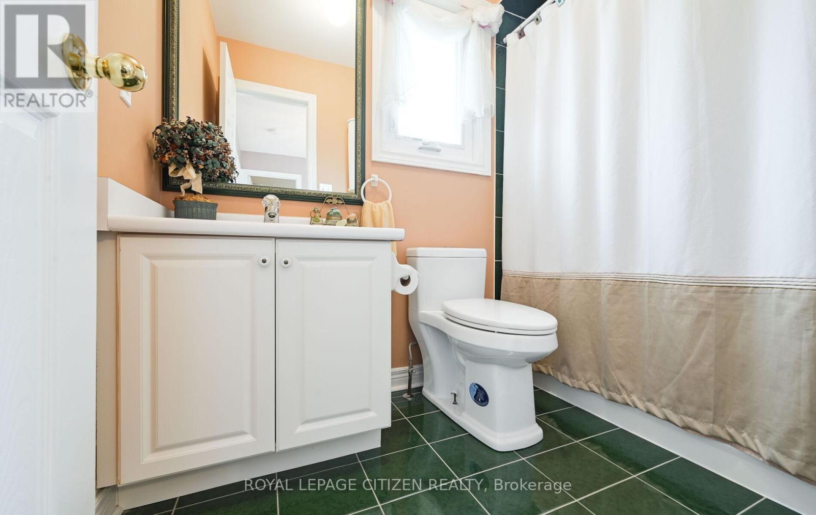 25 Grampian Avenue, Vaughan, Ontario  L6A 2A3 - Photo 38 - N12356836