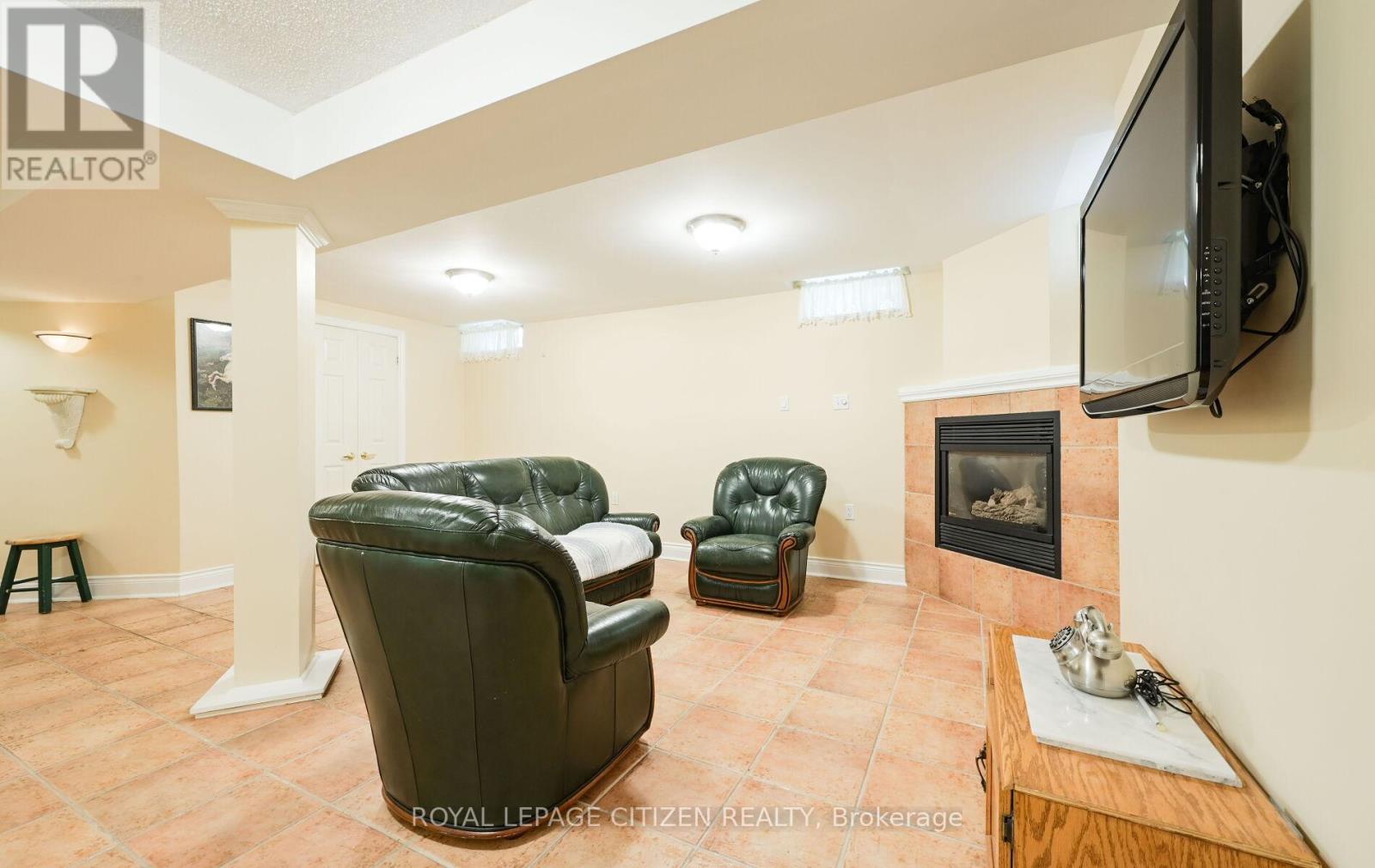 25 Grampian Avenue, Vaughan, Ontario  L6A 2A3 - Photo 40 - N12356836