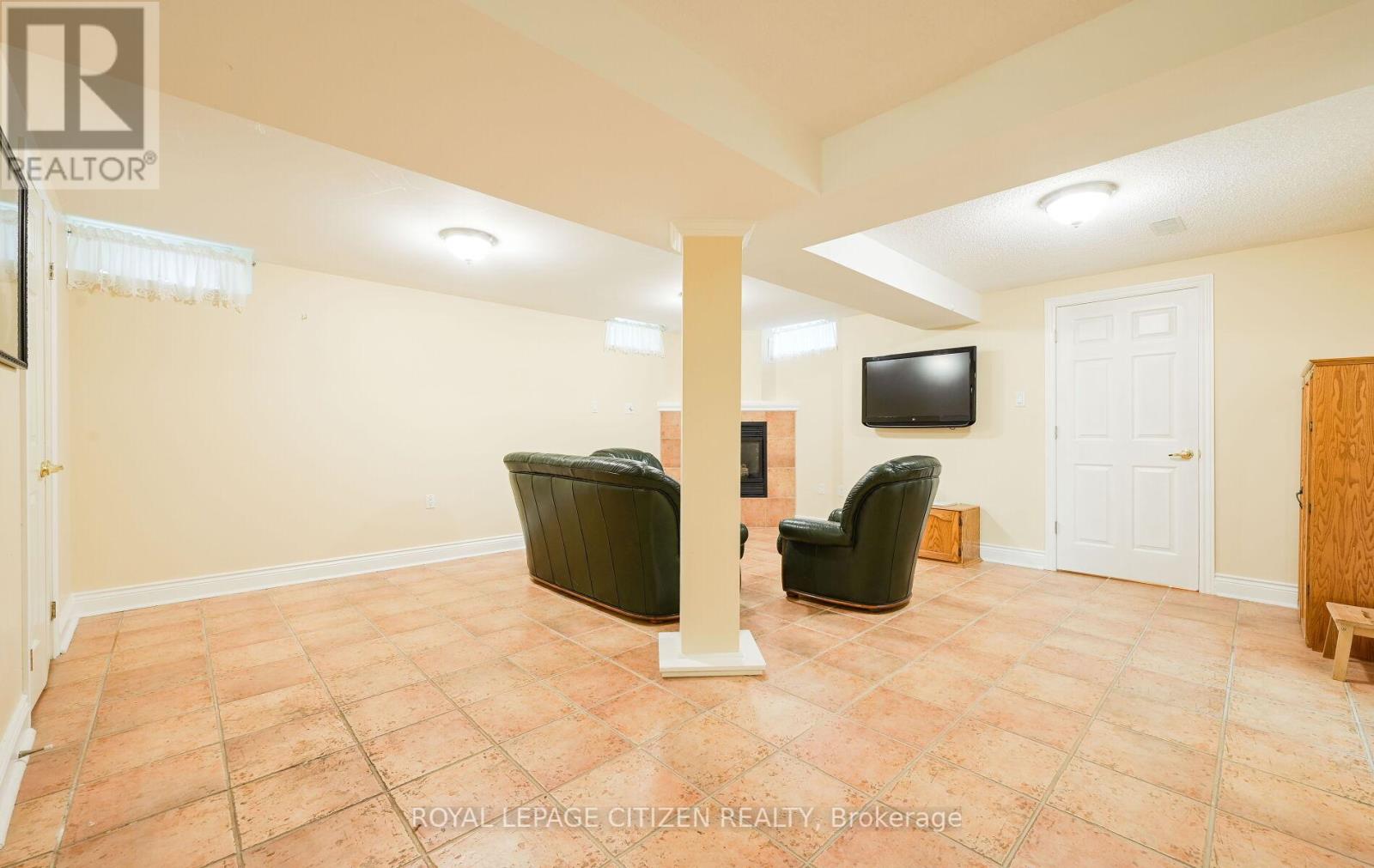 25 Grampian Avenue, Vaughan, Ontario  L6A 2A3 - Photo 41 - N12356836