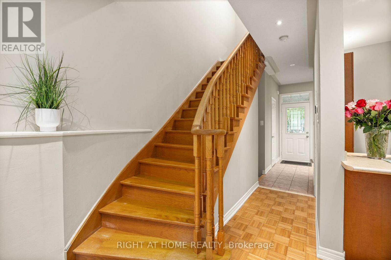 4 Zola Gate, Vaughan, Ontario  L4J 9A7 - Photo 14 - N12356872