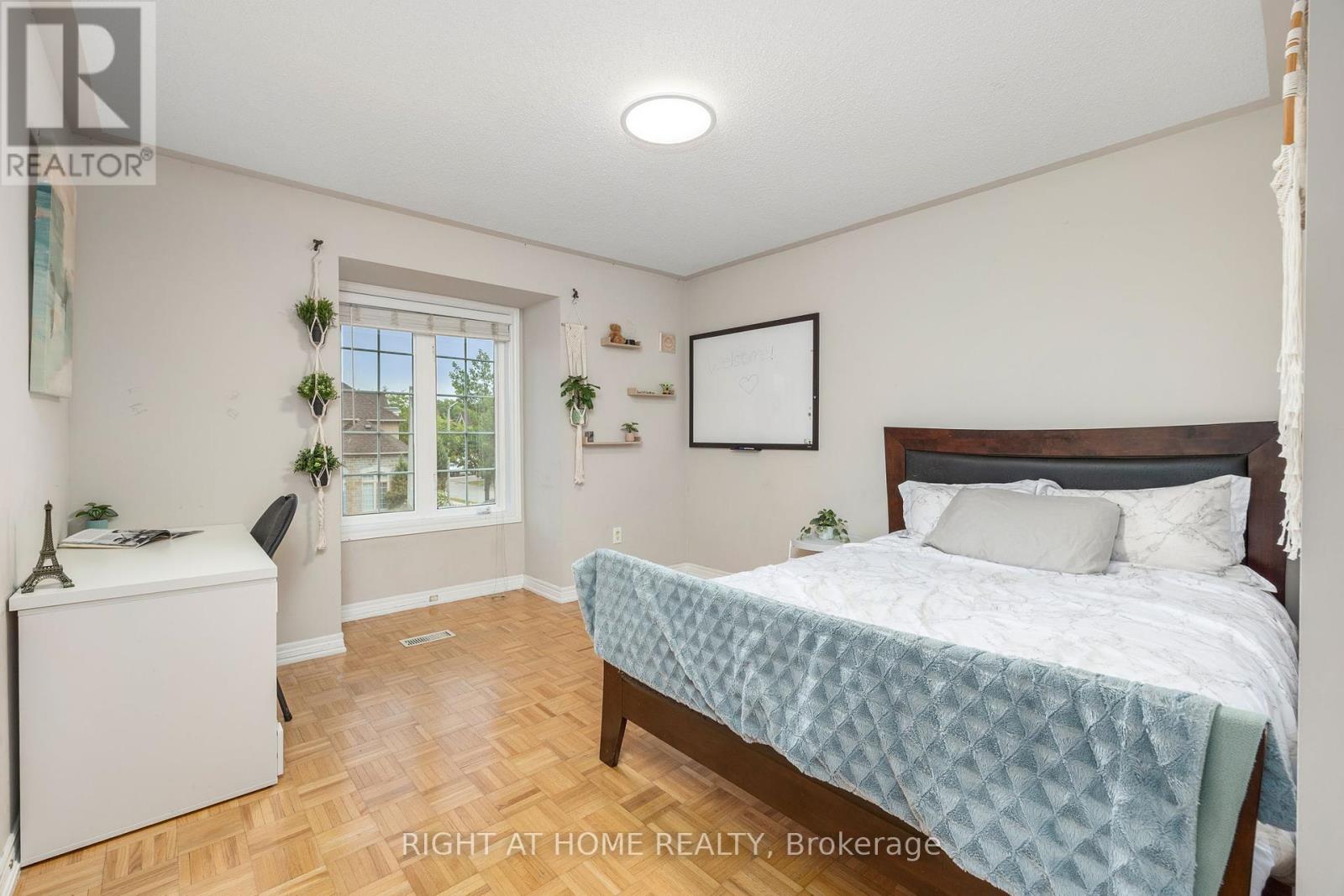 4 Zola Gate, Vaughan, Ontario  L4J 9A7 - Photo 19 - N12356872