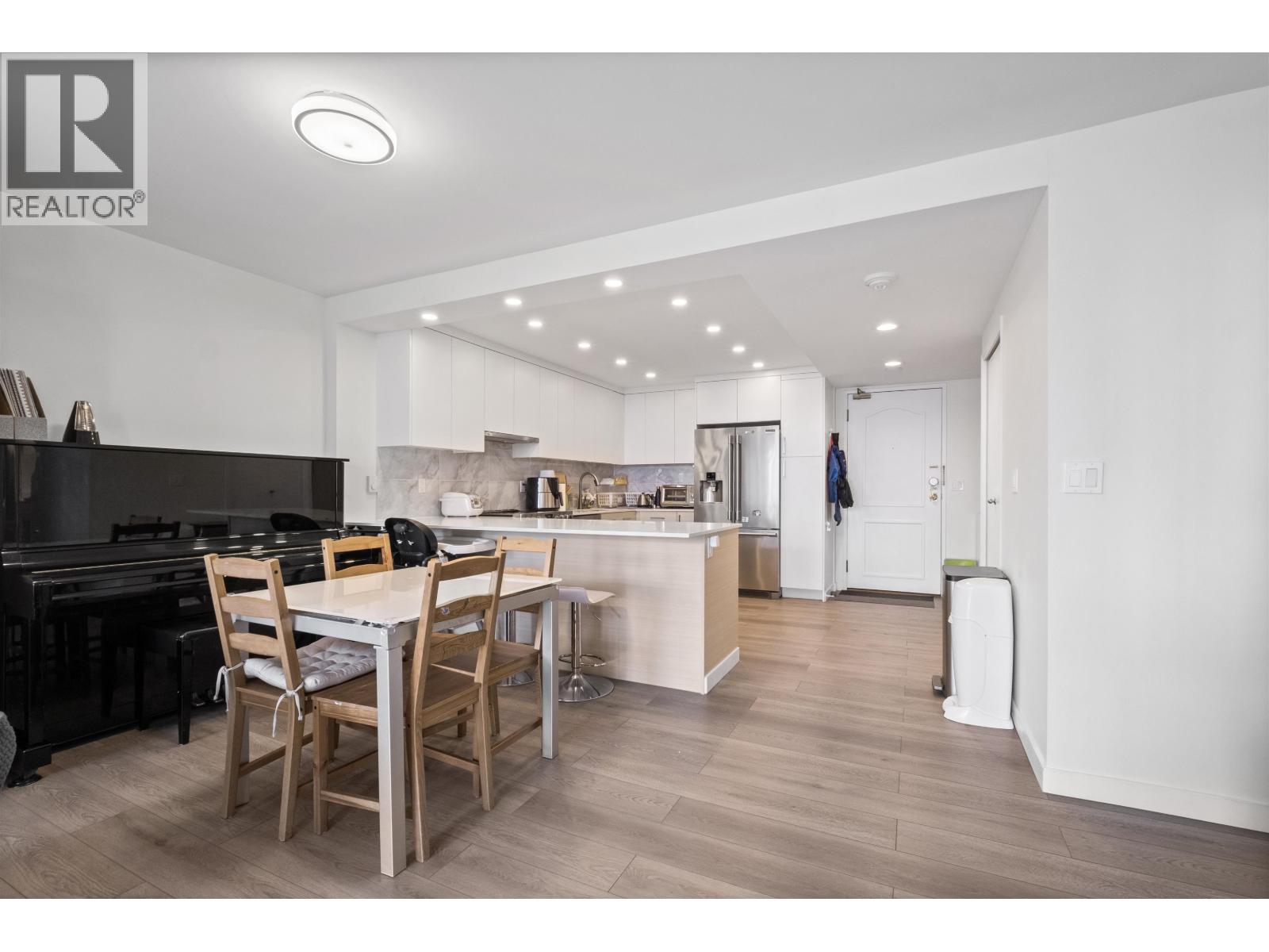 1404 4350 Beresford Street, Burnaby, British Columbia  V5H 4K9 - Photo 6 - R3039120