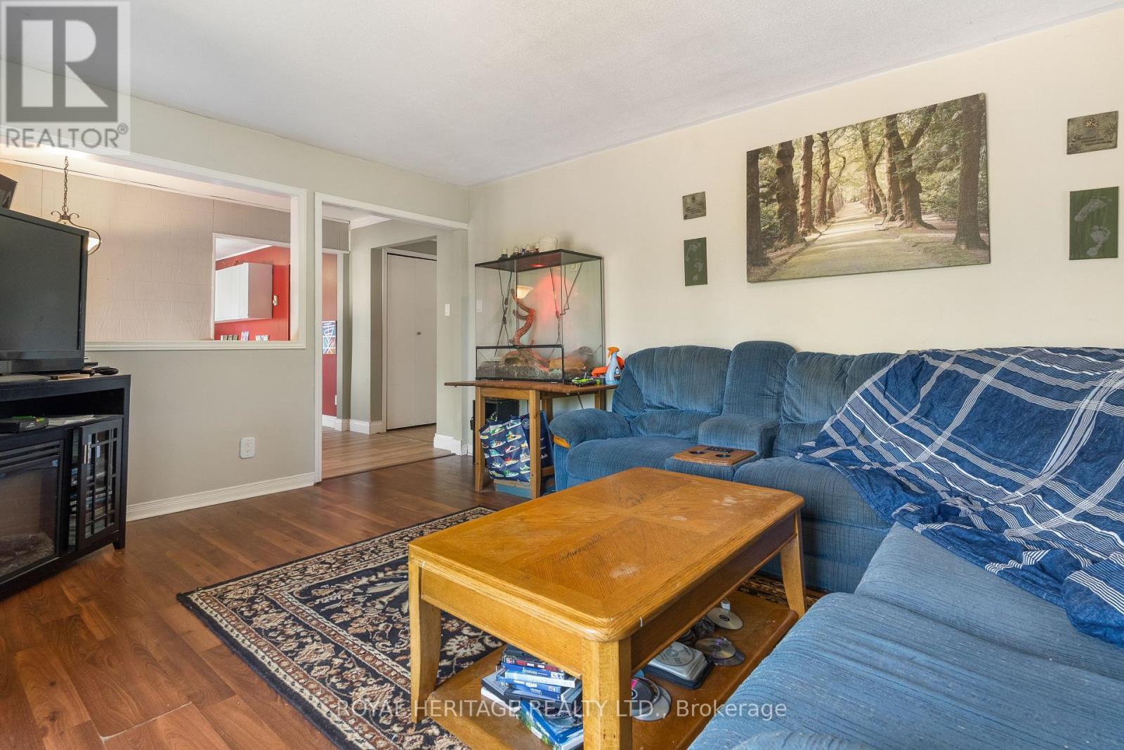 20 Buckhorn Road, Kawartha Lakes, Ontario  K9V 4R6 - Photo 10 - X12356913