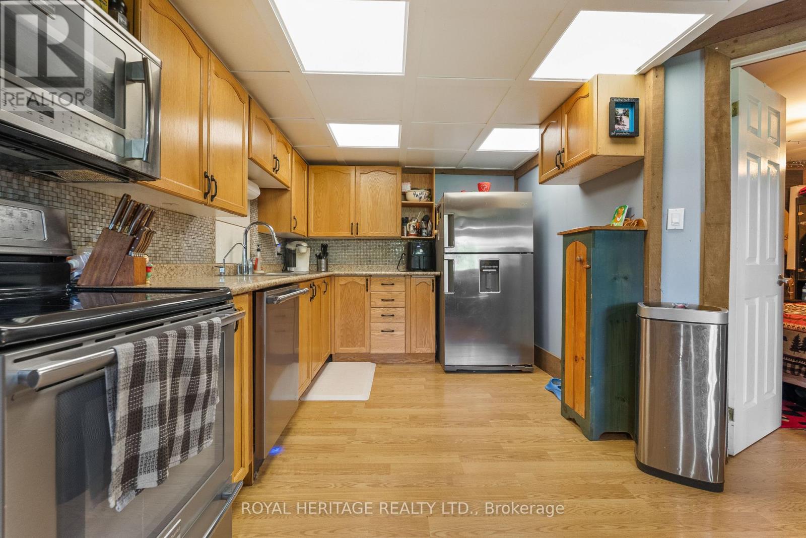 20 Buckhorn Road, Kawartha Lakes, Ontario  K9V 4R6 - Photo 23 - X12356913
