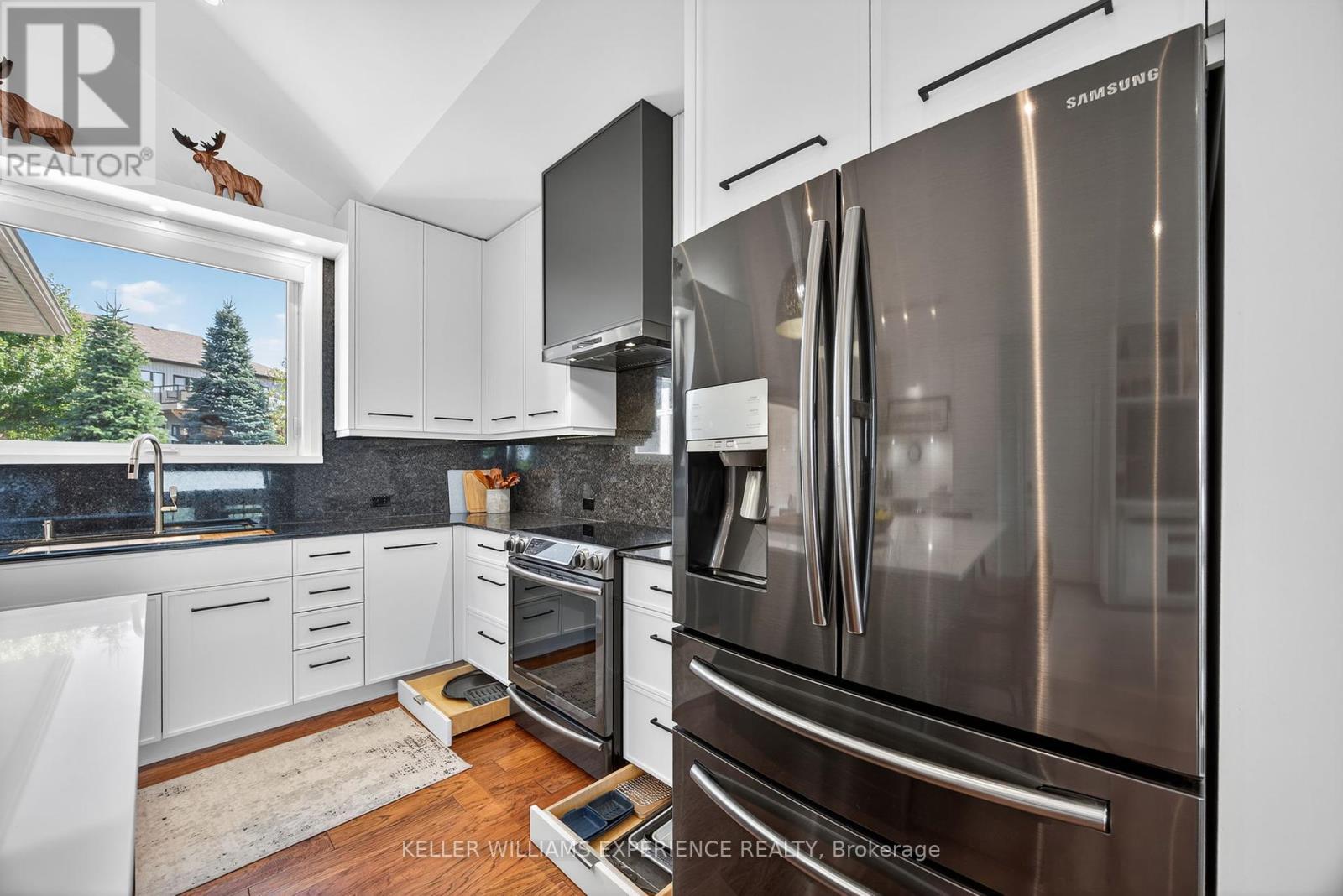 1435 15 16th Side Road E, Oro-Medonte, Ontario  L0L 2E0 - Photo 11 - S12356779