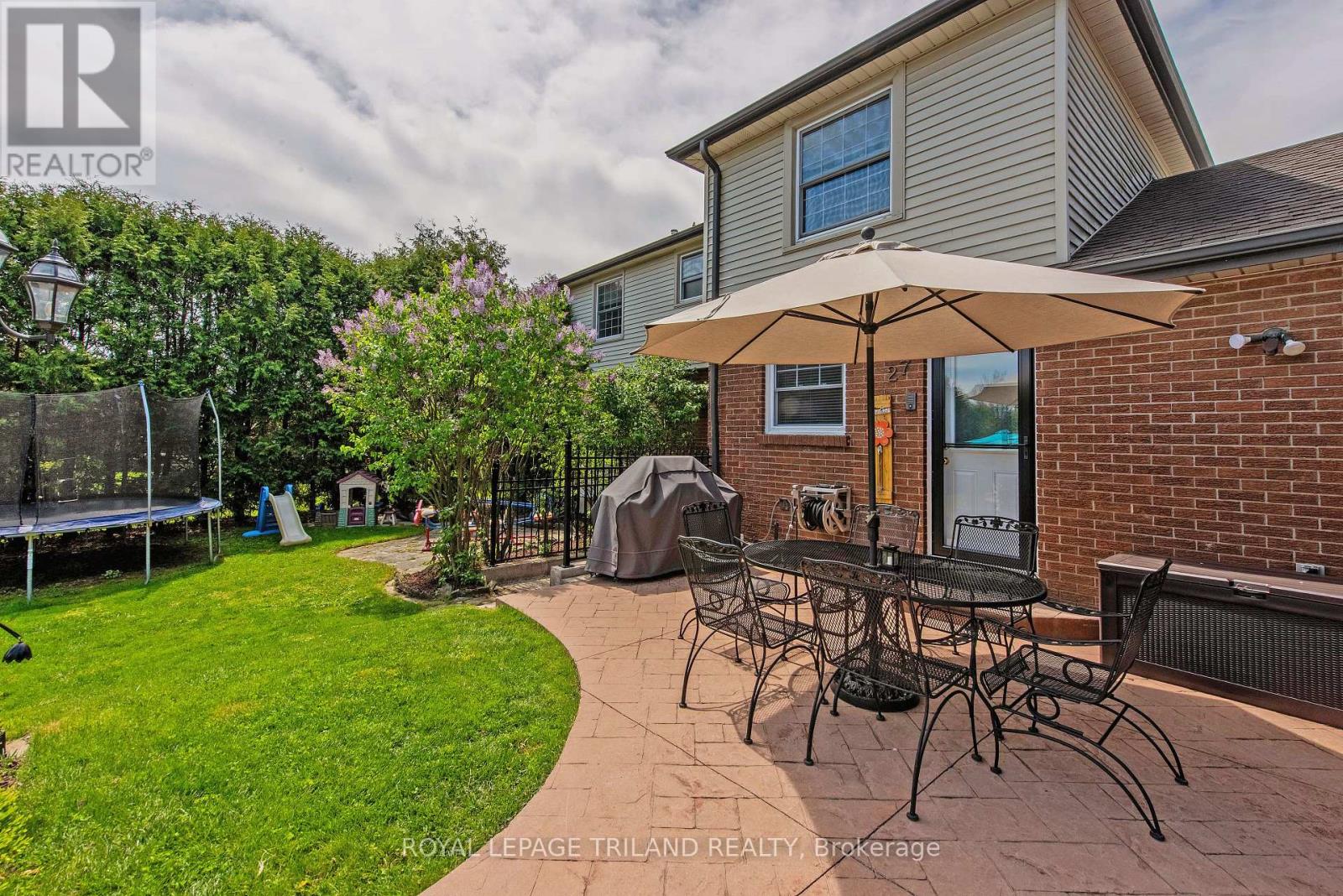 27 Cherokee Road, London North, Ontario  N6G 2N7 - Photo 37 - X12356935