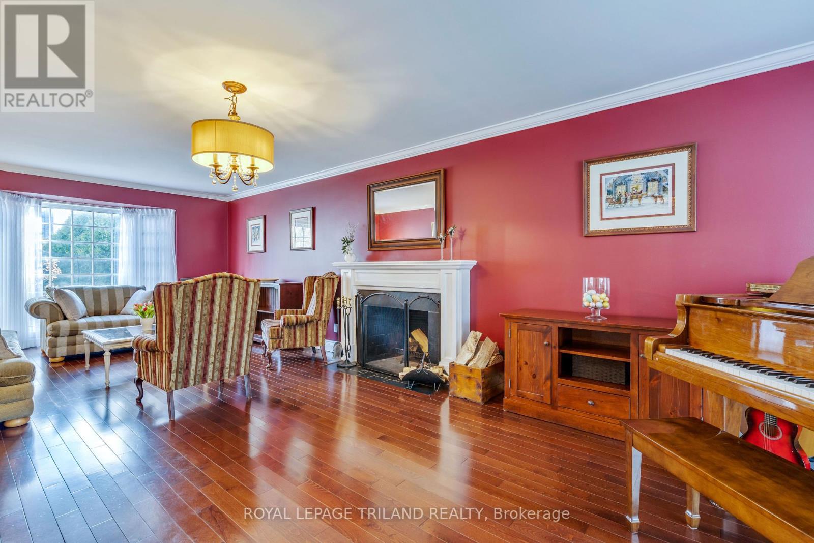 27 Cherokee Road, London North, Ontario  N6G 2N7 - Photo 6 - X12356935