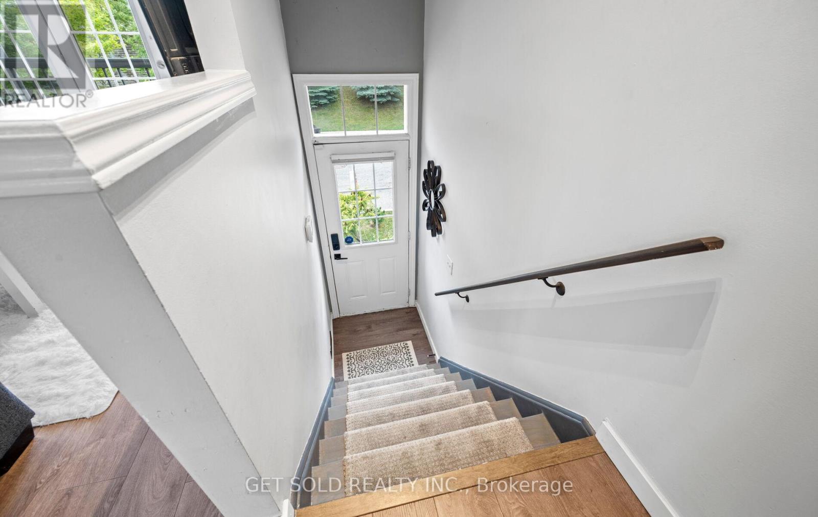 Property at 73 PIGGOTT MEWS image 3