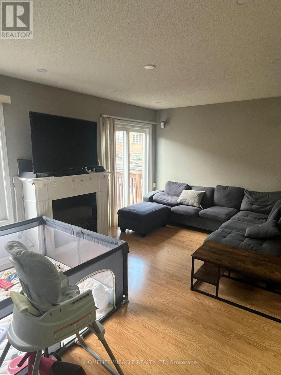 38 Rockgarden Trail, Brampton, Ontario  L6R 3M7 - Photo 18 - W12356773