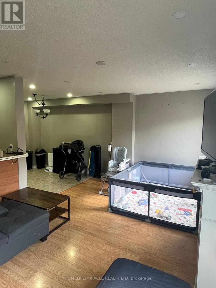 38 Rockgarden Trail, Brampton, Ontario  L6R 3M7 - Photo 6 - W12356773