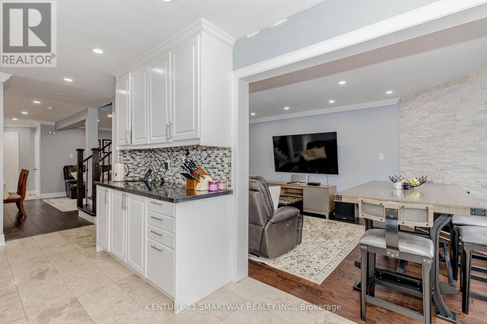 59 Arthurs Crescent, Brampton, Ontario  L6Y 4Y2 - Photo 14 - W12356861