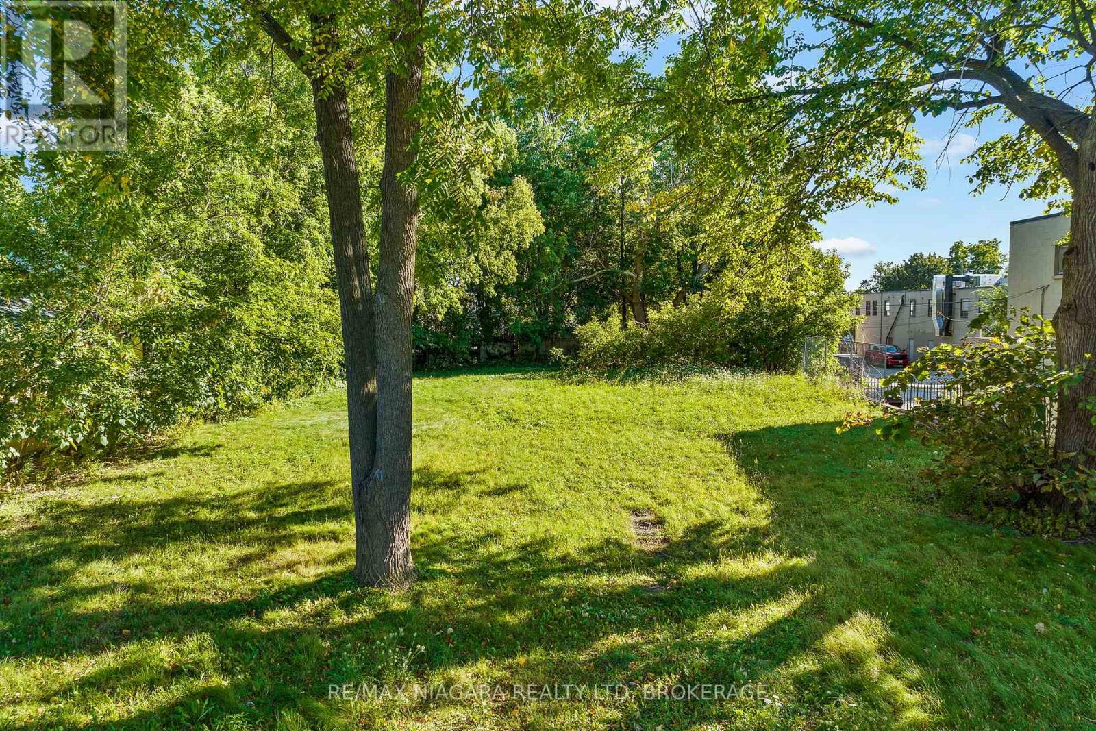 6192 Dunn Street, Niagara Falls (Arad/fallsview), Ontario  L2G 2P1 - Photo 4 - X12356964