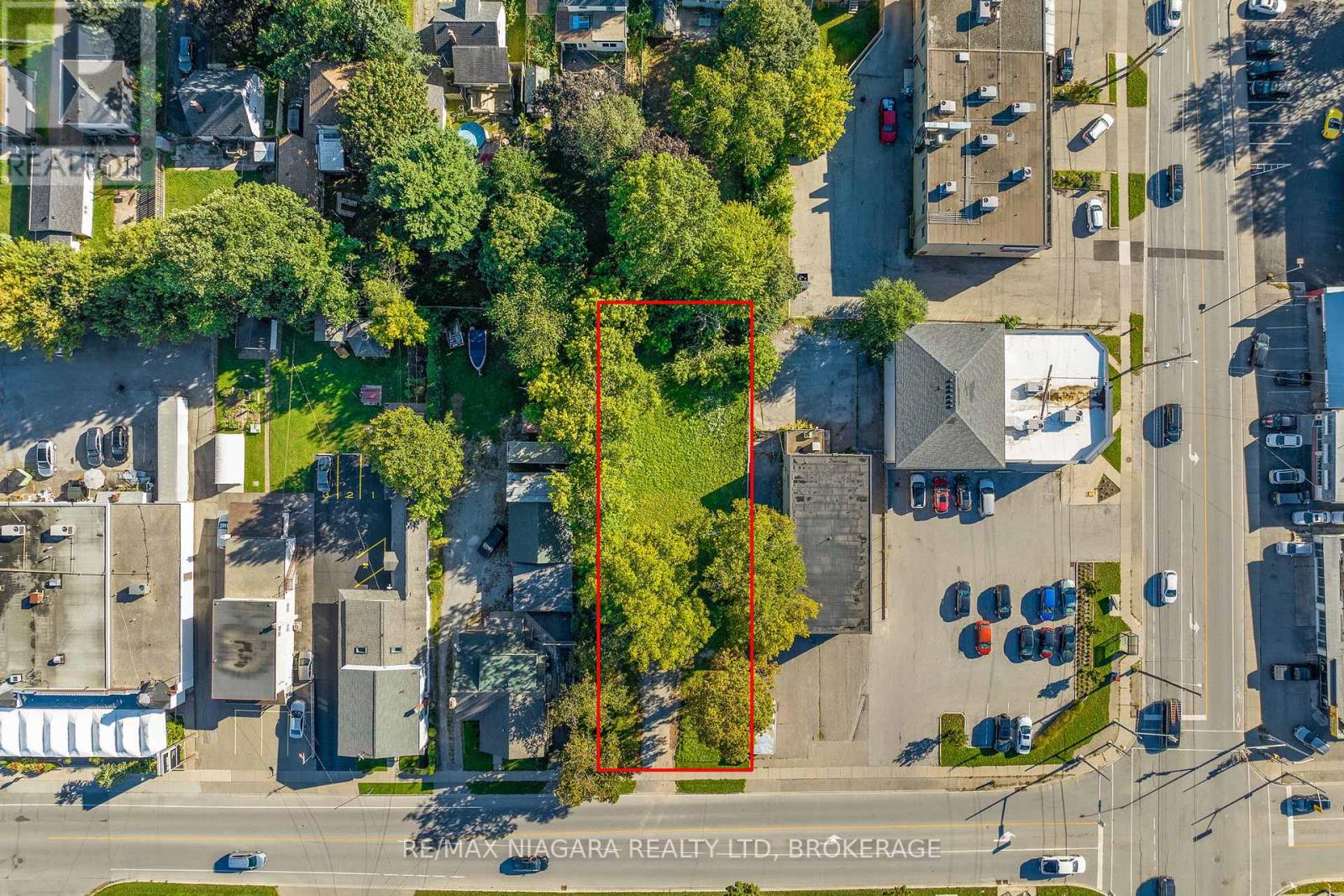 6192 Dunn Street, Niagara Falls (Arad/fallsview), Ontario  L2G 2P1 - Photo 5 - X12356964