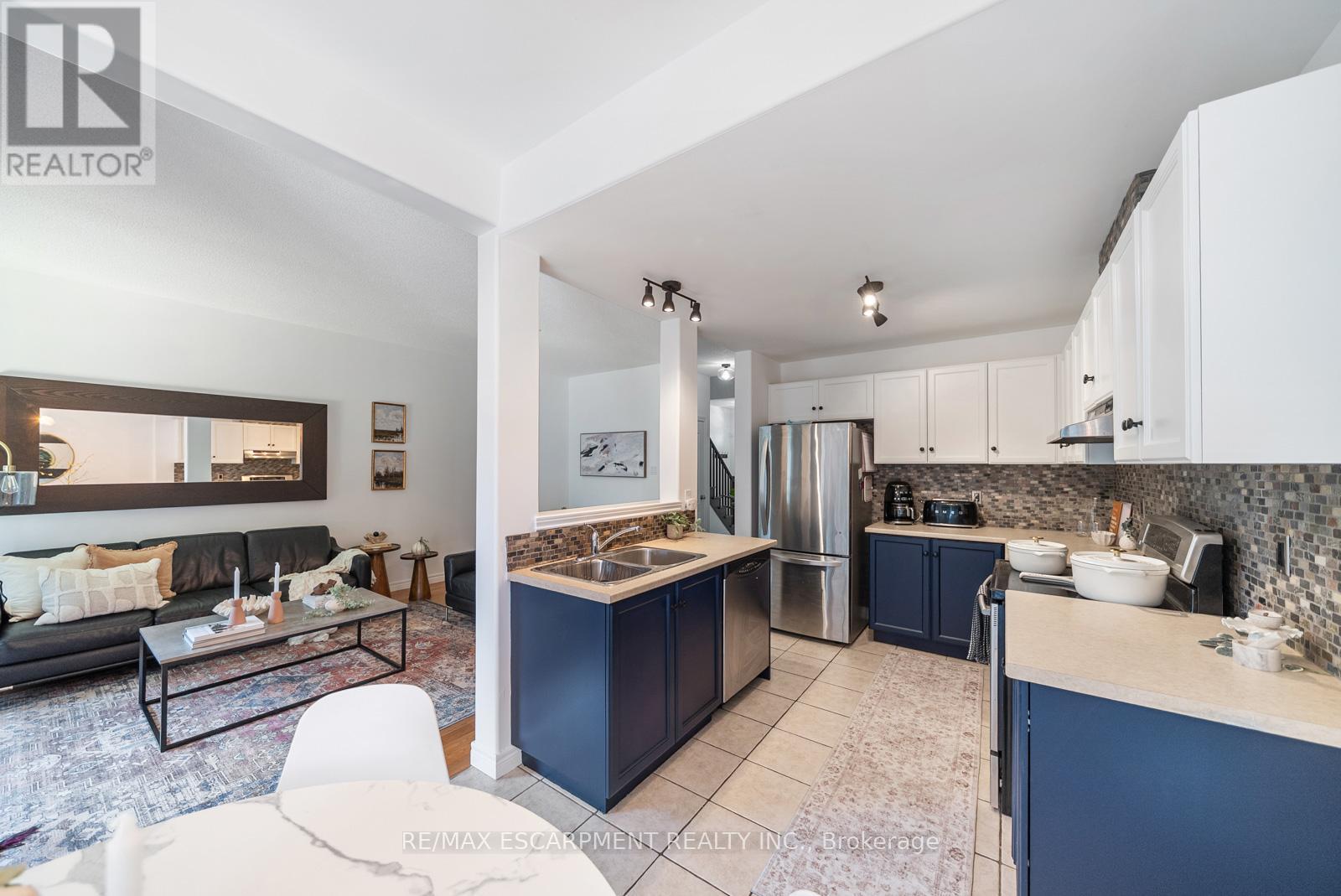 4 - 10 Liddycoat Lane, Hamilton, Ontario  L9G 0A7 - Photo 14 - X12356790