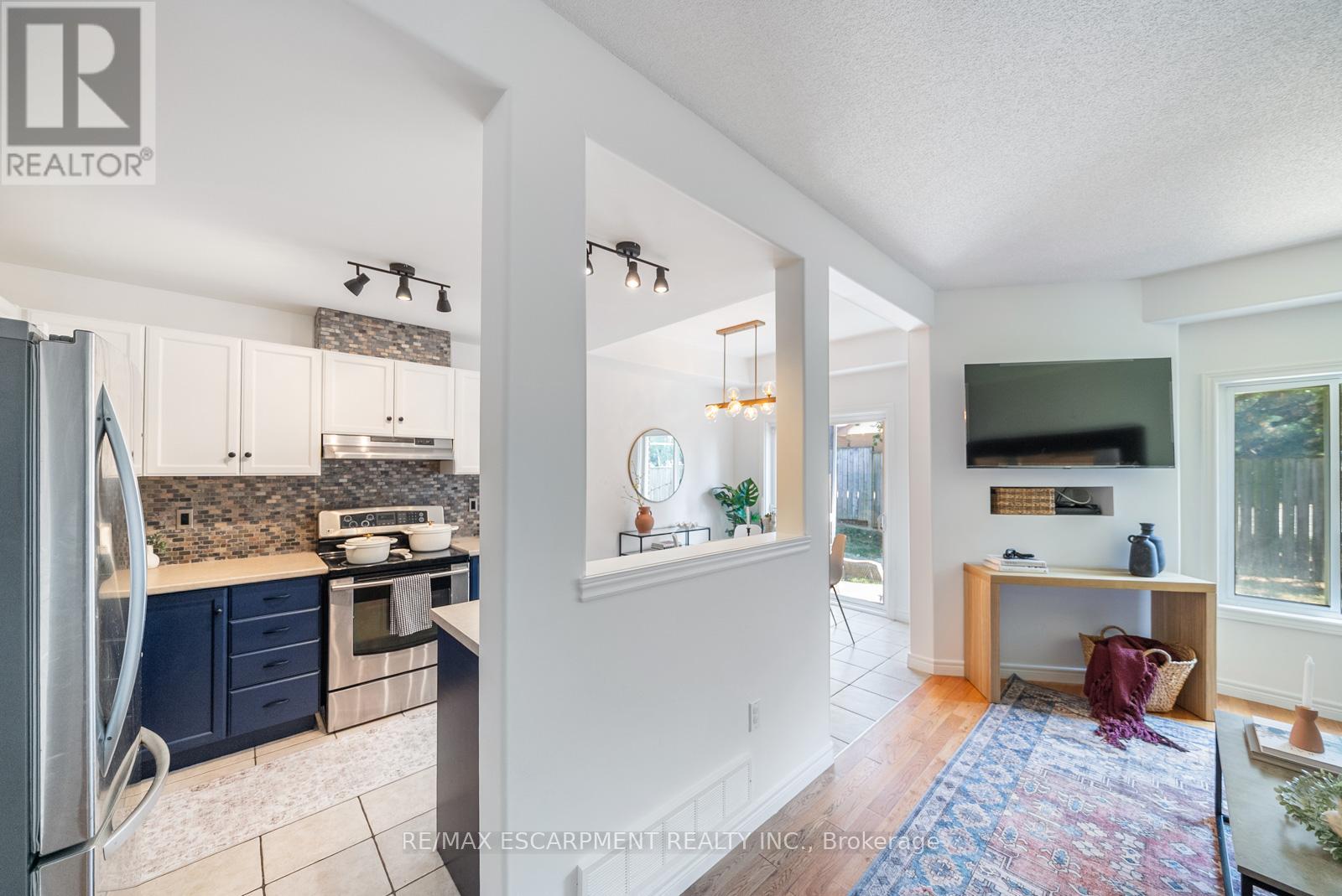 4 - 10 Liddycoat Lane, Hamilton, Ontario  L9G 0A7 - Photo 15 - X12356790