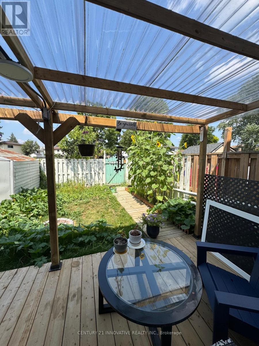 735 Parkview Crescent, Cambridge, Ontario  N3H 5A1 - Photo 28 - X12356887