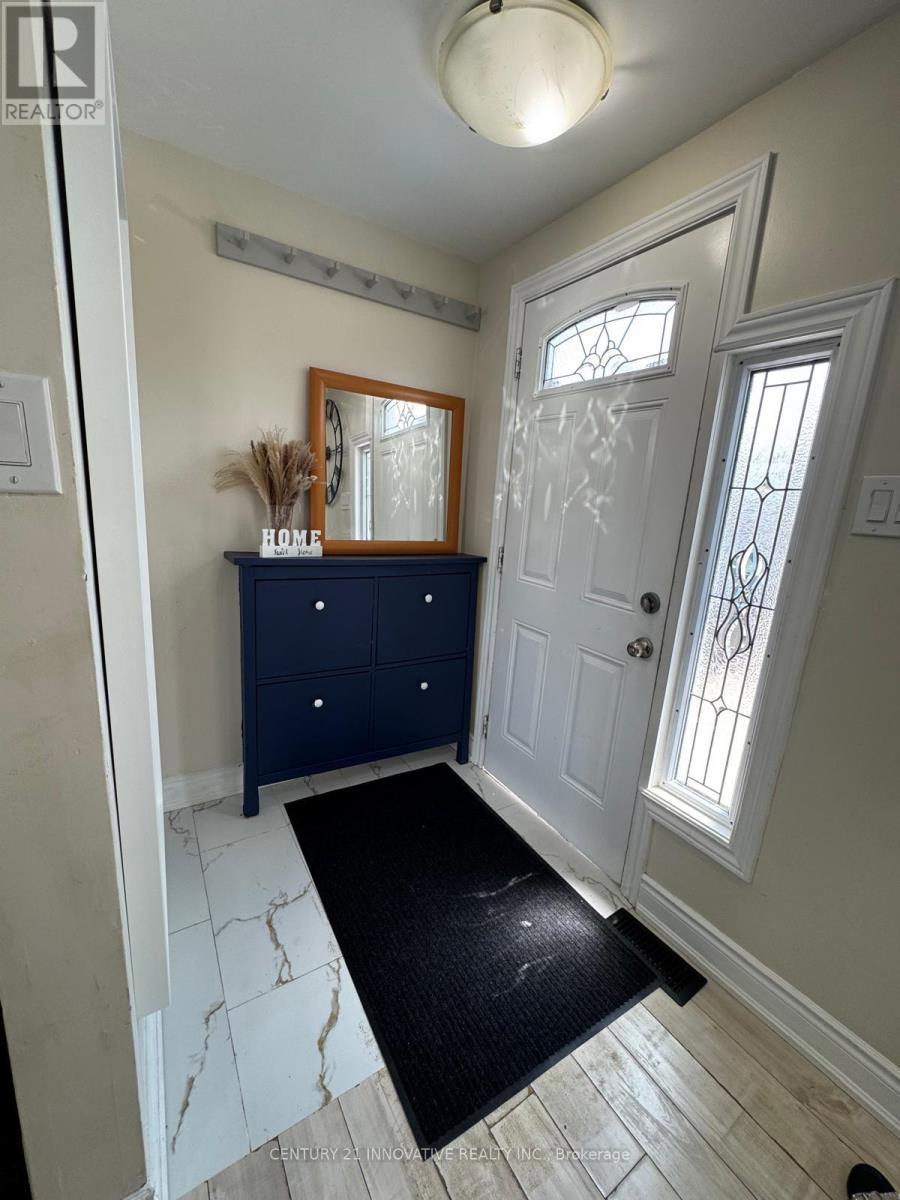 Property at 735 PARKVIEW CRESCENT image 4