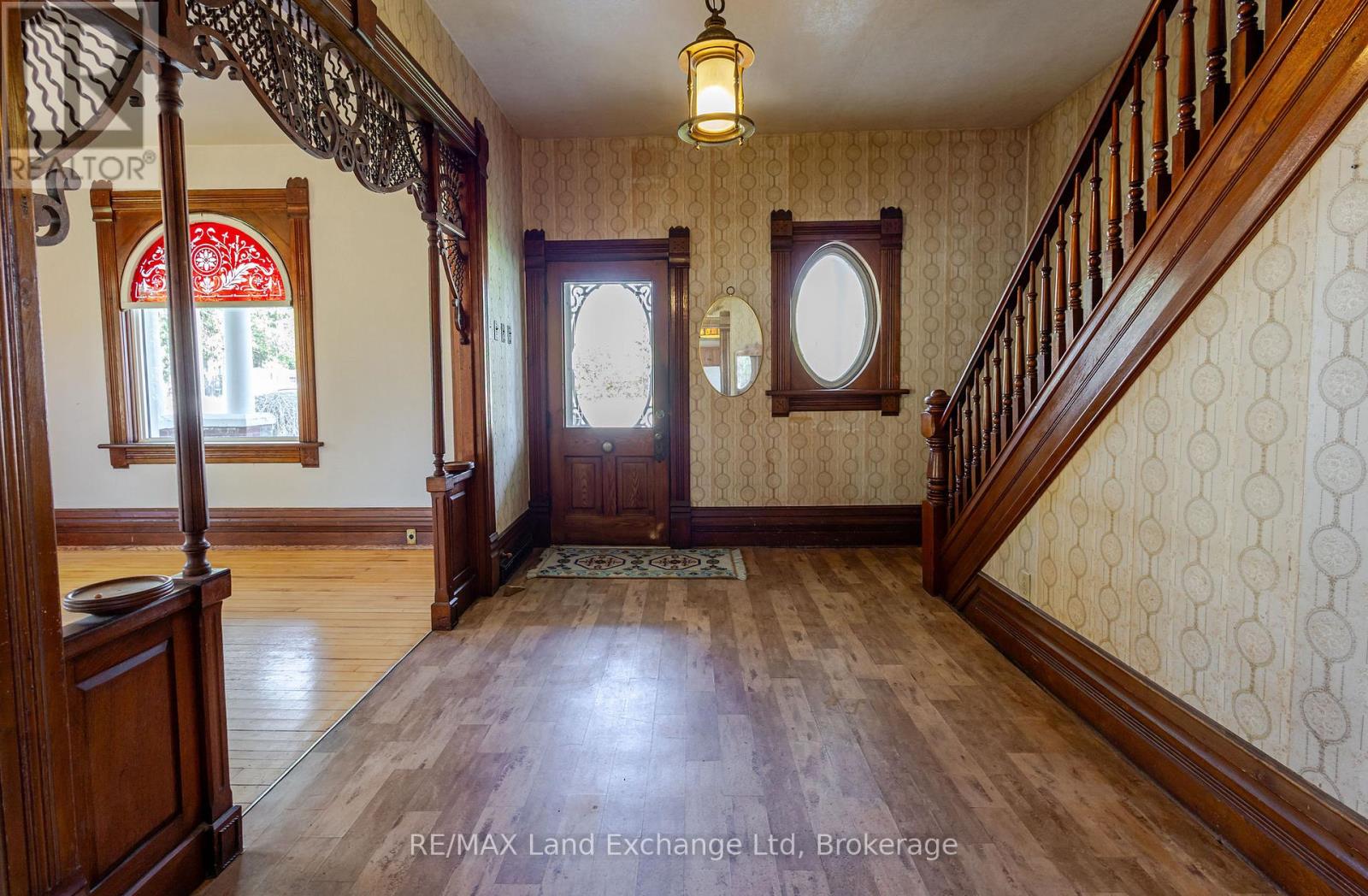 484 Queen Street, North Huron, Ontario  N0M 1H0 - Photo 15 - X12356906