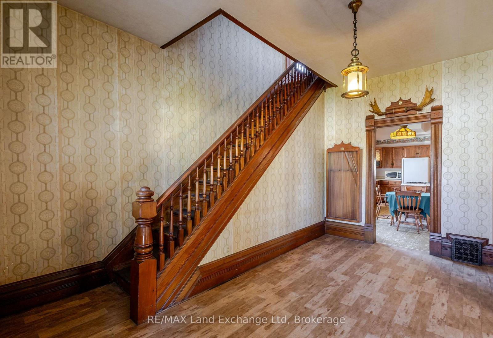 484 Queen Street, North Huron, Ontario  N0M 1H0 - Photo 18 - X12356906