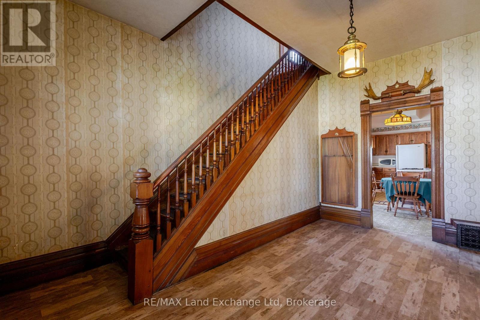 484 Queen Street, North Huron, Ontario  N0M 1H0 - Photo 19 - X12356906