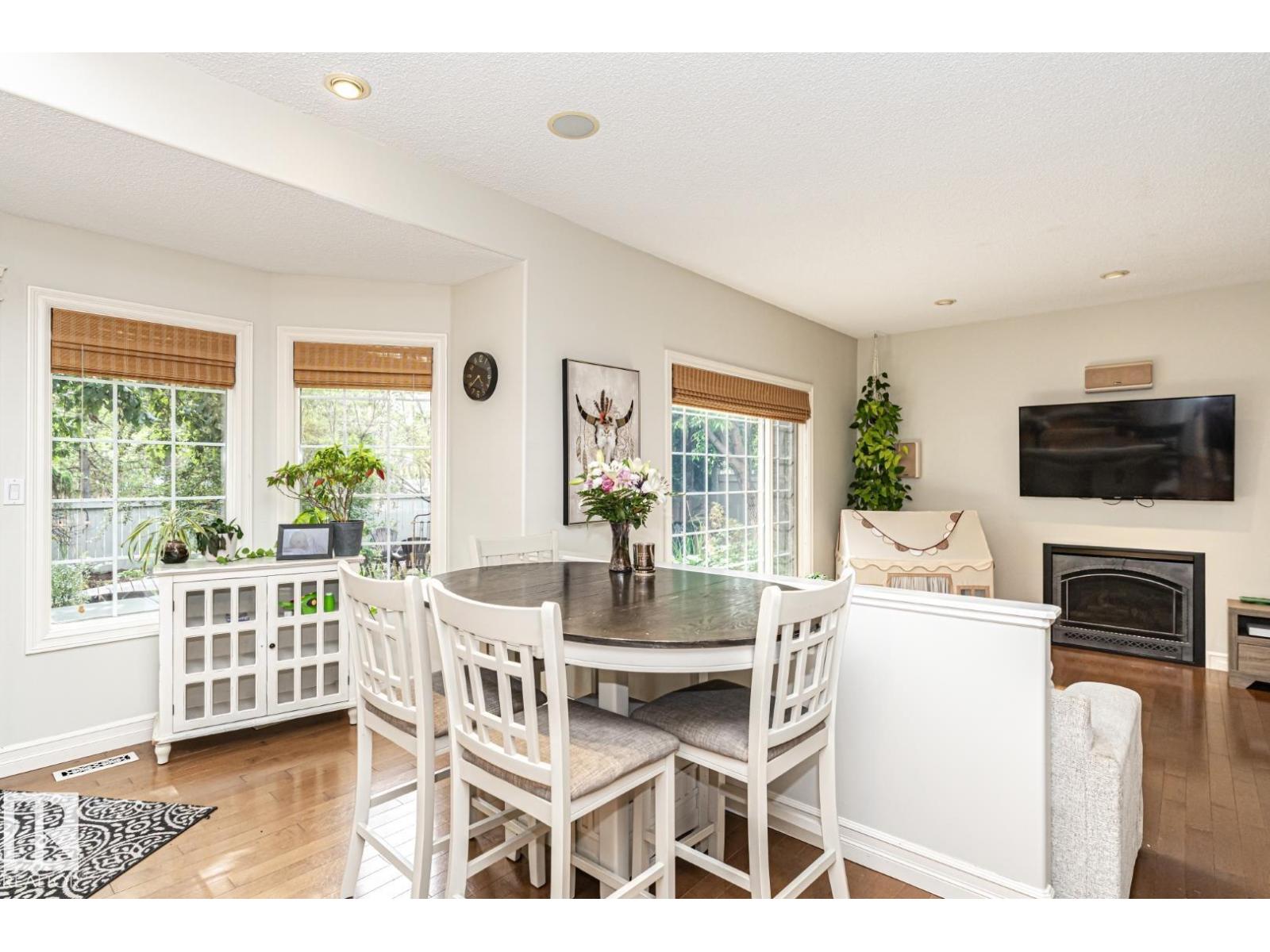 160 Carlson Cl Nw, Edmonton, Alberta  T6R 2J7 - Photo 13 - E4454003