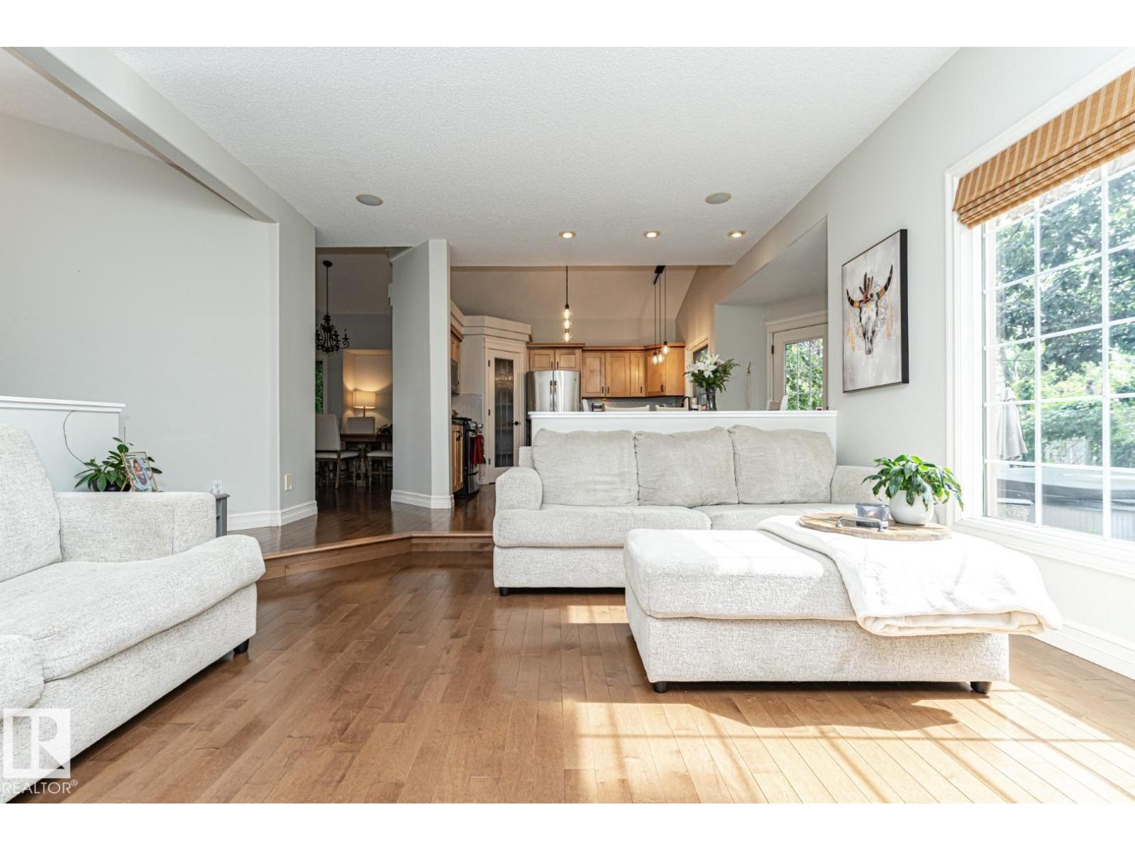 160 Carlson Cl Nw, Edmonton, Alberta  T6R 2J7 - Photo 15 - E4454003