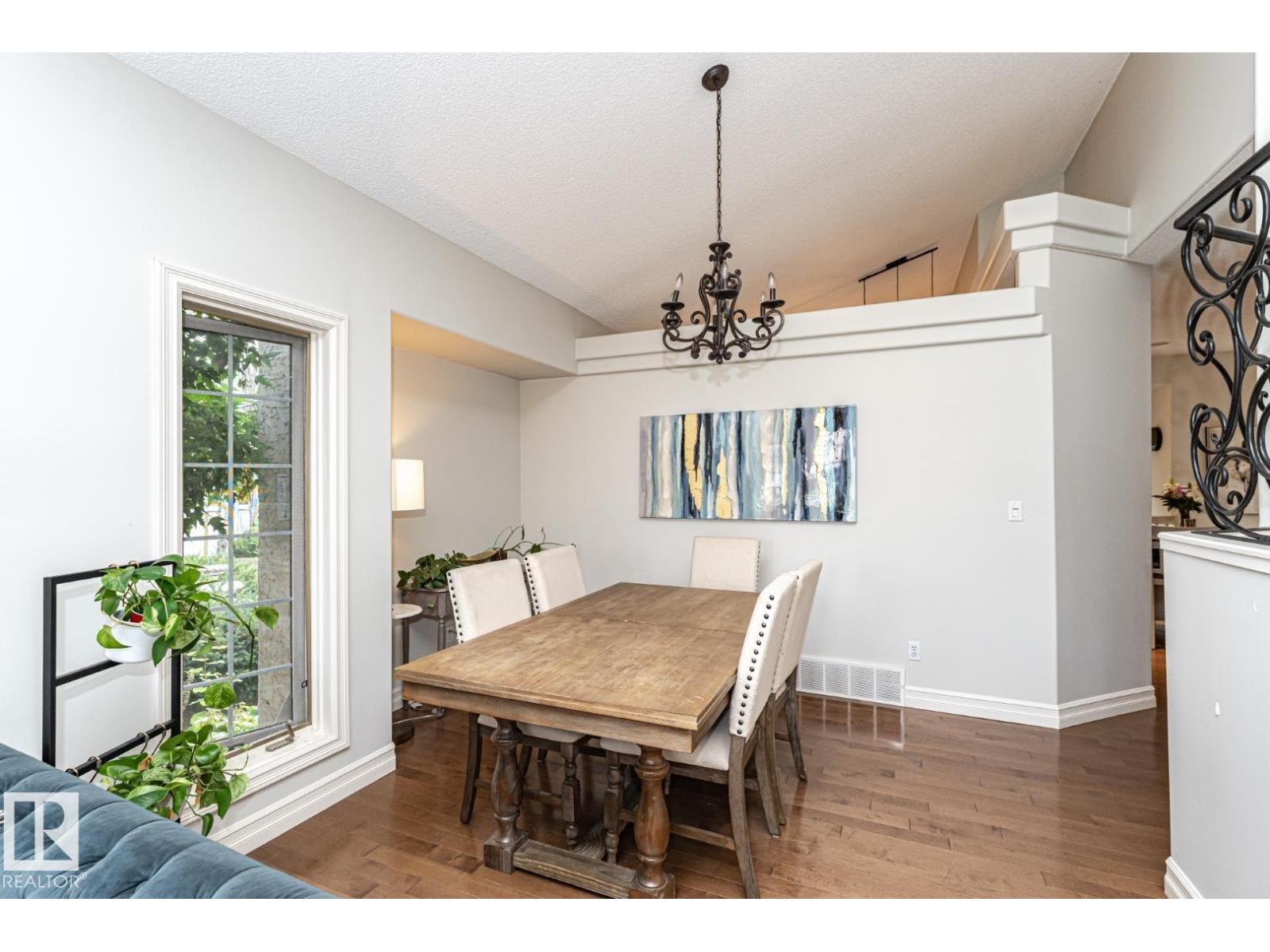 160 Carlson Cl Nw, Edmonton, Alberta  T6R 2J7 - Photo 6 - E4454003