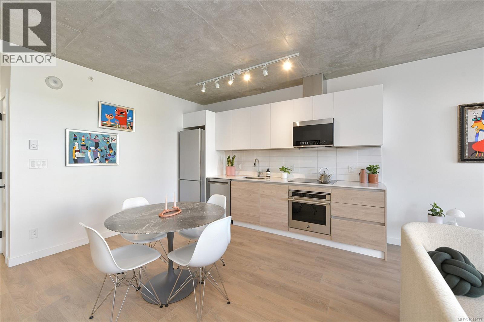 203 1097 View St, Victoria, British Columbia  V8V 3Z9 - Photo 17 - 1011577