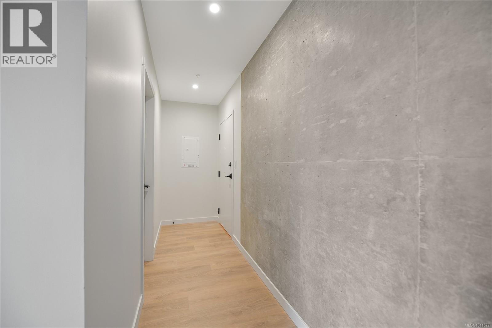 203 1097 View St, Victoria, British Columbia  V8V 3Z9 - Photo 41 - 1011577