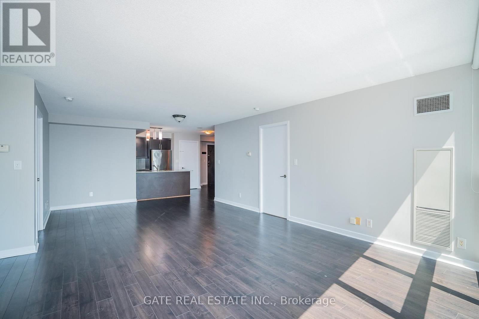 1410 - 18 Harbour Street, Toronto, Ontario  M5J 2Z6 - Photo 12 - C12356969