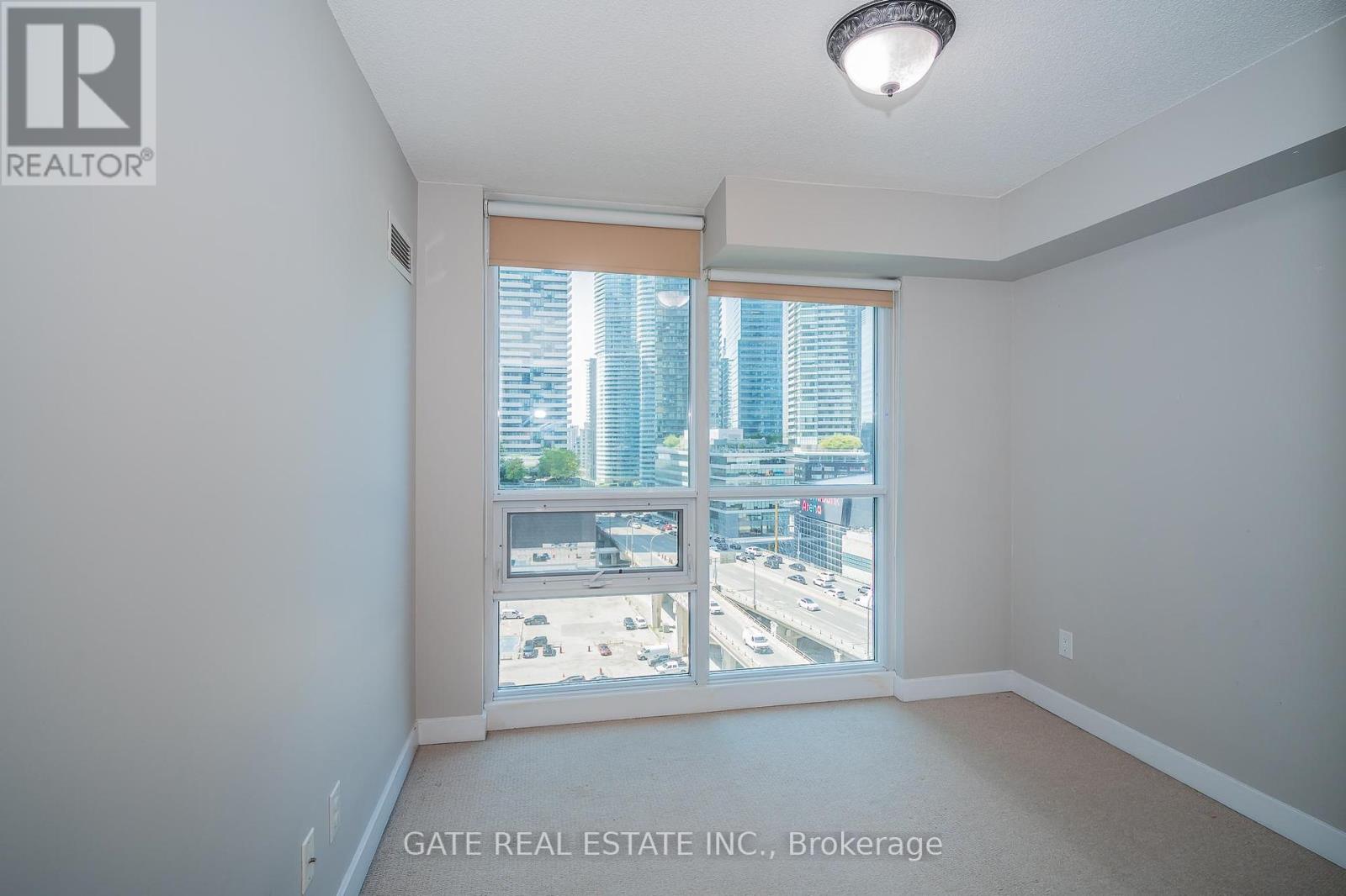 1410 - 18 Harbour Street, Toronto, Ontario  M5J 2Z6 - Photo 24 - C12356969