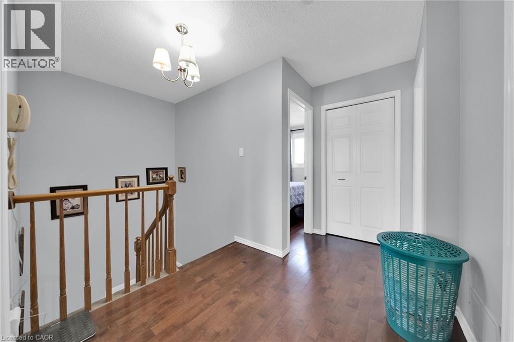 35 Macintosh Drive, Stoney Creek, Ontario  L8E 4E4 - Photo 17 - 40762081