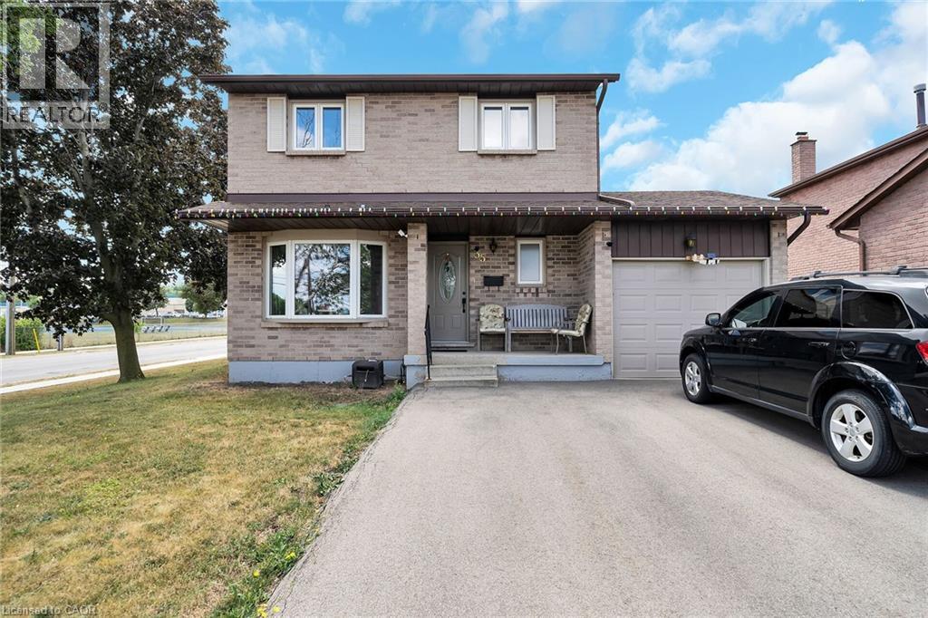 Property at 35 MACINTOSH Drive image 2